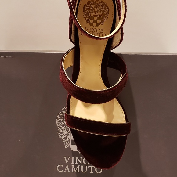 Vince Camuto Robeka Strappy Hi Heel Sandals - Picture 6 of 7